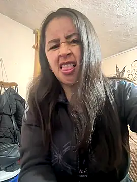 latinfemale online show from October 30, 11:16 pm