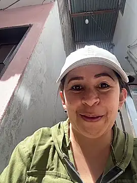 Snapshot of latinfemale chatting on May 16, 3:22 pm latinfemale online show from May 16, 3:22 pm