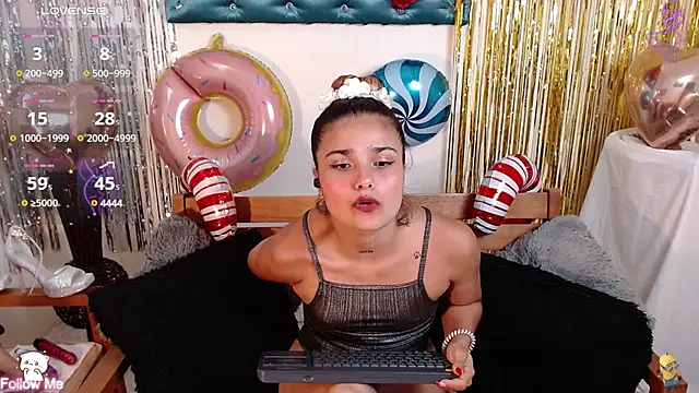 Snapshot of DestinyHills chatting on February 25, 3:16 pm DestinyHills online show from February 25, 3:16 pm