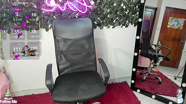 DestinyHills online show from December 1, 12:10 pm