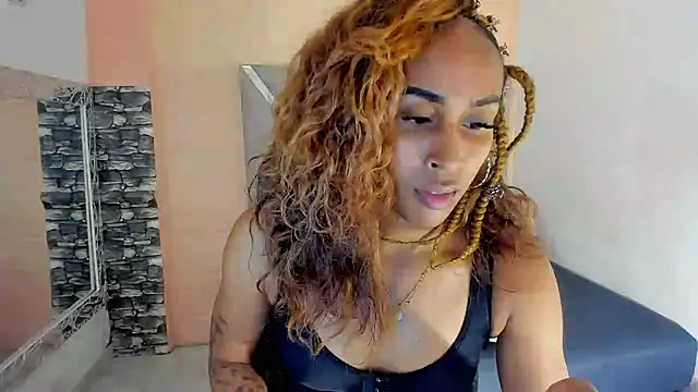 CarameloCeron online show from December 11, 8:18 pm