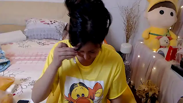 328coco online show from November 2, 4:09 pm