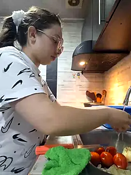 linda-schmidt online show from December 7, 3:52 pm