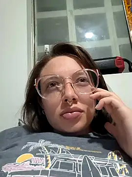 linda-schmidt online show from January 5, 4:04 am