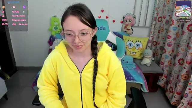 linda-schmidt online show from March 12, 4:30 am