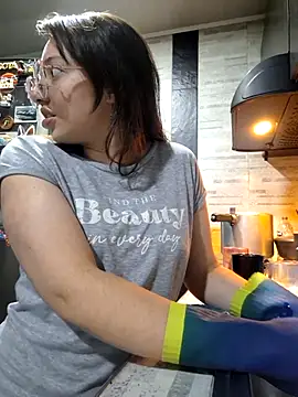 linda-schmidt online show from November 3, 11:48 pm