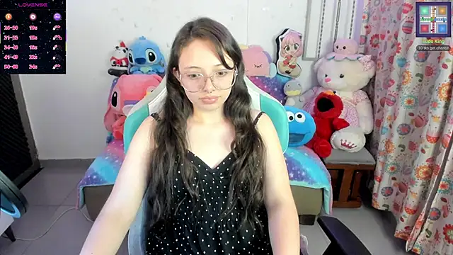 linda-schmidt online show from November 21, 1:59 am