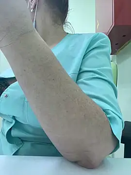 Alice Sweetyyy online show from January 14, 1:17 pm