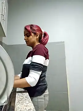 DirtySnowball69 online show from December 18, 3:18 pm