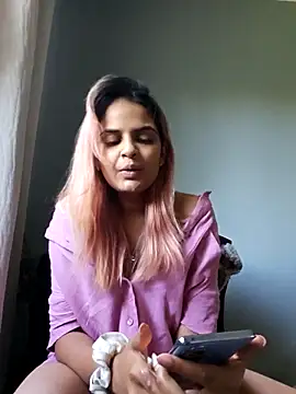DirtySnowball69 online show from May 4, 7:26 am