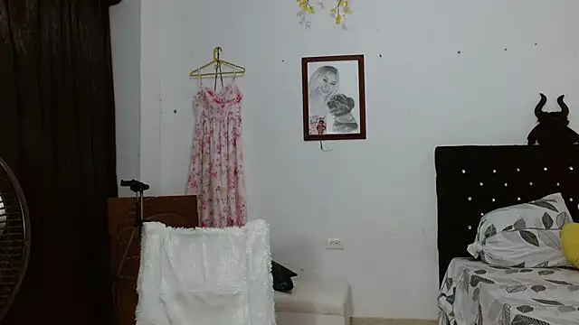 Snapshot of venuz_mendoza20 chatting on May 15, 1:40 pm venuz mendoza20 online show from May 15, 1:40 pm