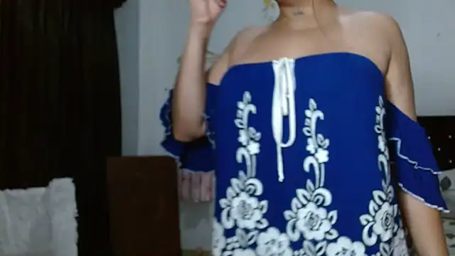venuz mendoza20 online show from May 21, 1:40 pm