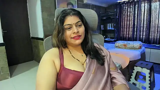 Snapshot of tarivishu23 chatting on February 10, 6:09 am tarivishu23 online show from February 10, 6:09 am