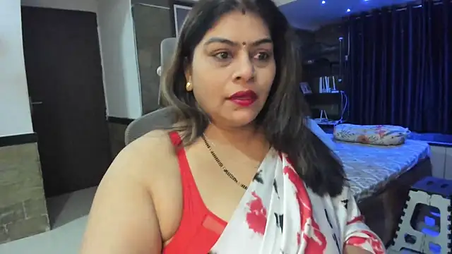 Snapshot of tarivishu23 chatting on February 11, 1:10 am tarivishu23 online show from February 11, 1:10 am