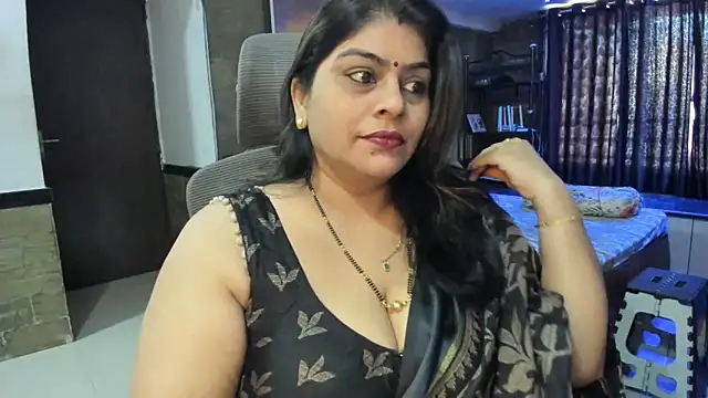 Snapshot of tarivishu23 chatting on February 12, 4:44 am tarivishu23 online show from February 12, 4:44 am