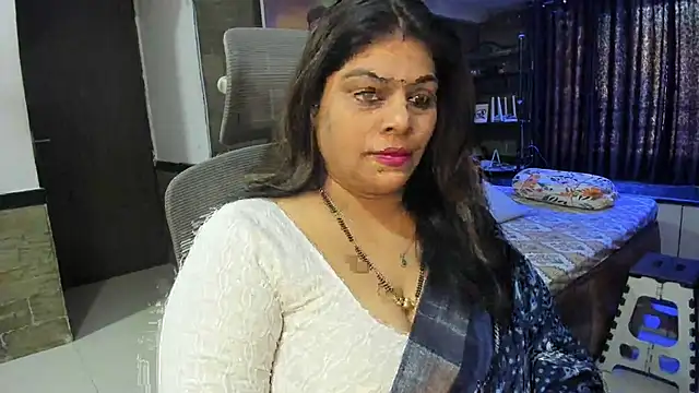 Snapshot of tarivishu23 chatting on February 24, 2:19 am tarivishu23 online show from February 24, 2:19 am