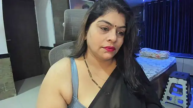 Snapshot of tarivishu23 chatting on March 2, 1:15 am tarivishu23 online show from March 2, 1:15 am
