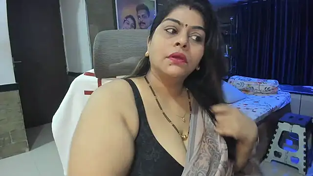 Snapshot of tarivishu23 chatting on March 17, 12:52 am tarivishu23 online show from March 17, 12:52 am