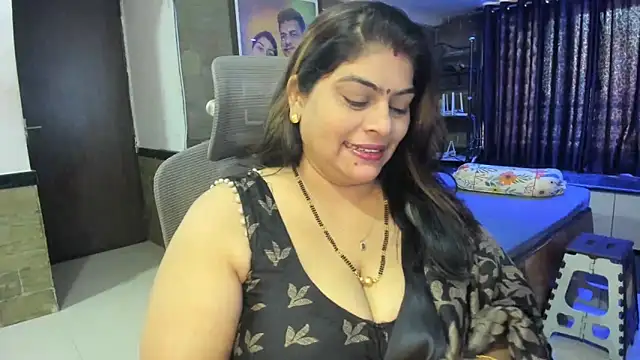 Snapshot of tarivishu23 chatting on March 22, 1:54 am tarivishu23 online show from March 22, 1:54 am