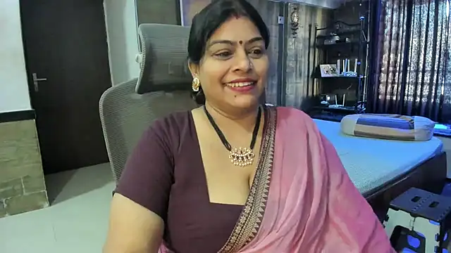 Snapshot of tarivishu23 chatting on October 22, 3:29 am tarivishu23 online show from October 22, 3:29 am