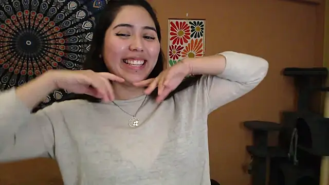 Snapshot of IntimateTales chatting on January 6, 4:55 pm IntimateTales online show from January 6, 4:55 pm