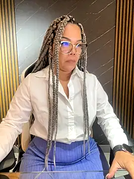 KellyBrooklyn  online show from October 15, 1:11 pm