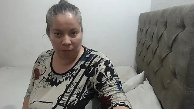 tiffany horny 1 online show from September 17, 6:59 am