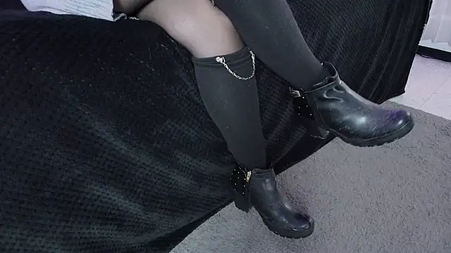  Jade 16 online show from March 11, 11:38 am