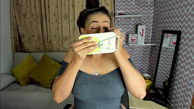 rukminilatin online show from February 3, 8:24 am