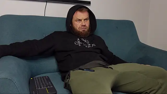 Snapshot of Tommy_Burnz chatting on March 10, 11:27 pm Tommy Burnz online show from March 10, 11:27 pm