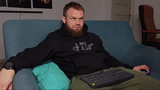 Snapshot of Tommy_Burnz chatting on March 19, 5:06 pm Tommy Burnz online show from March 19, 5:06 pm