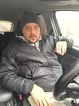 Snapshot of DanielOhCool chatting on January 29, 12:24 pm DanielOhCool online show from January 29, 12:24 pm