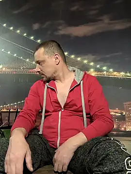 Snapshot of DanielOhCool chatting on March 4, 7:01 pm DanielOhCool online show from March 4, 7:01 pm