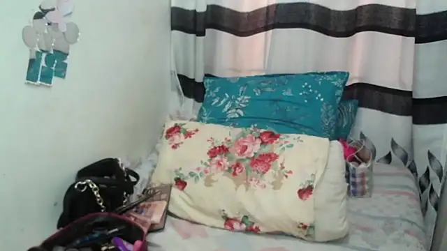 Snapshot of Indian_FireXX chatting on July 1, 9:33 am Indian FireXX online show from July 1, 9:33 am