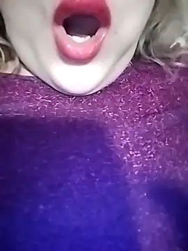 SWEETLUNA077 online show from January 16, 8:07 am