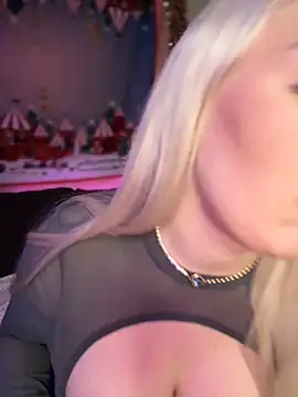 LaraHollywood online show from January 5, 3:34 pm