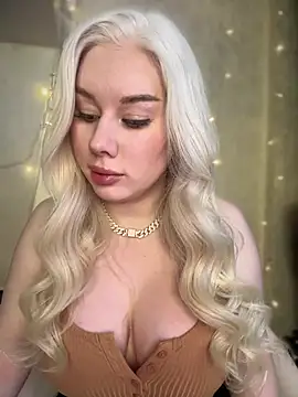 LaraHollywood online show from January 30, 3:22 am