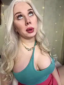 LaraHollywood online show from February 19, 3:06 am