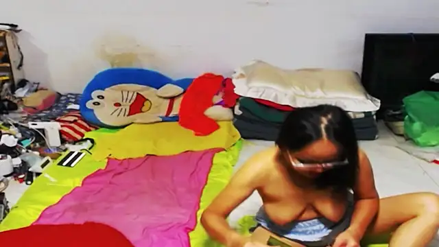 1CuteAndSexy69 online show from January 30, 4:34 pm