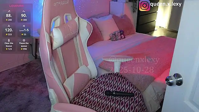 queenxlexy online show from October 28, 8:22 pm