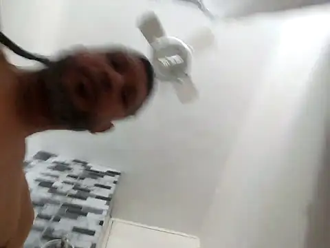 Snapshot of tropikboy chatting on November 2, 12:51 pm tropikboy online show from November 2, 12:51 pm