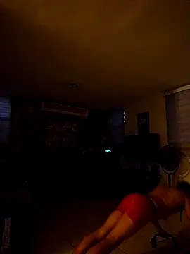 Snapshot of tropikboy chatting on November 3, 10:05 am tropikboy online show from November 3, 10:05 am