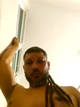 Snapshot of tropikboy chatting on November 14, 12:31 am tropikboy online show from November 14, 12:31 am