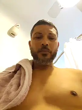 Snapshot of tropikboy chatting on November 14, 8:51 pm tropikboy online show from November 14, 8:51 pm