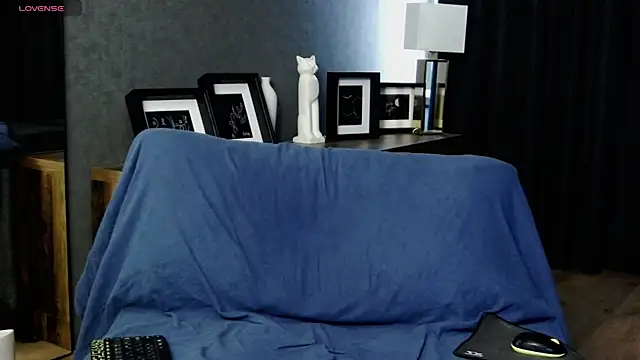Ashley Ross  online show from July 20, 6:06 am