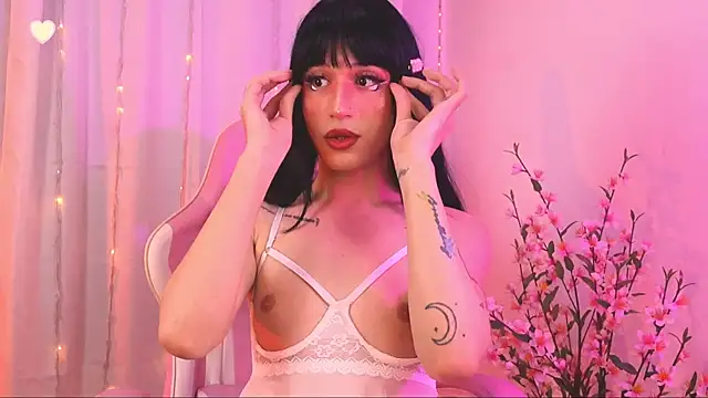 rosseblondee online show from December 3, 10:52 pm