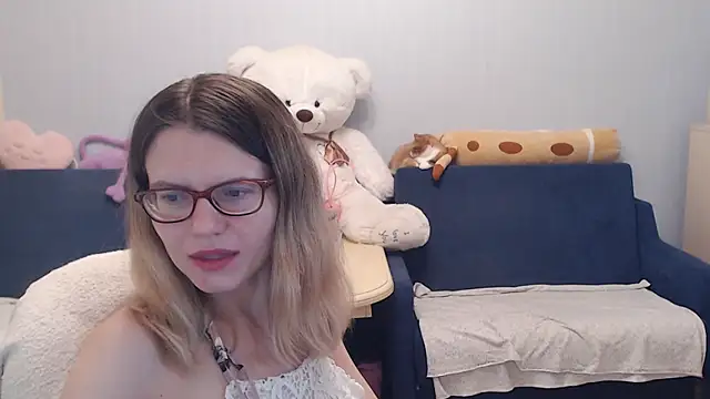 Snapshot of night_is_dark chatting on November 20, 5:45 pm night is dark online show from November 20, 5:45 pm