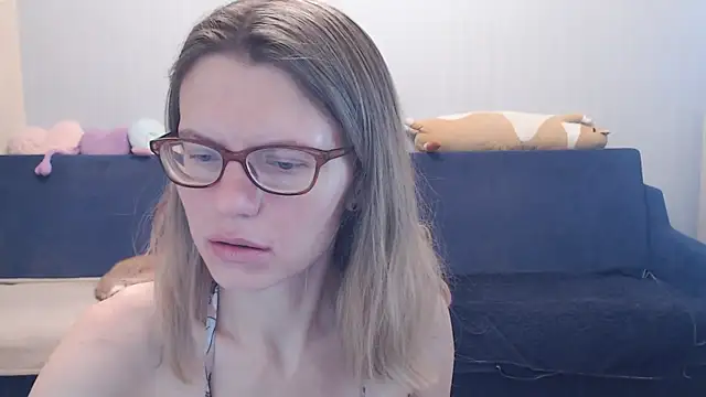 Snapshot of night_is_dark chatting on January 15, 7:17 pm night is dark online show from January 15, 7:17 pm