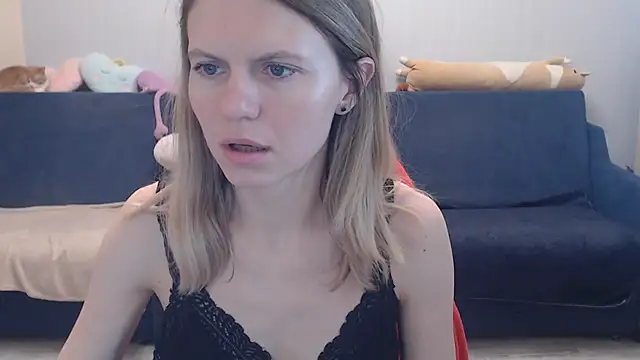 Snapshot of night_is_dark chatting on March 21, 6:11 pm night is dark online show from March 21, 6:11 pm