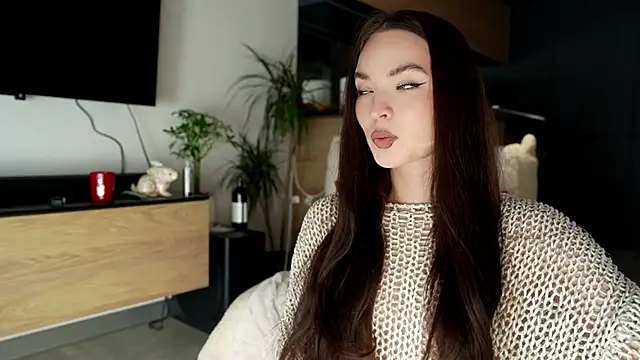 Snapshot of ibiddi chatting on November 28, 10:29 am ibiddi online show from November 28, 10:29 am